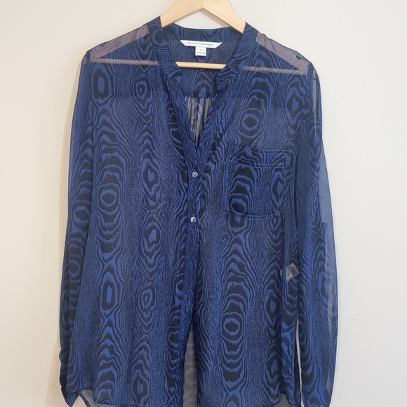 Diane Von Furstenberg 100% Silk Animal Print Blouse